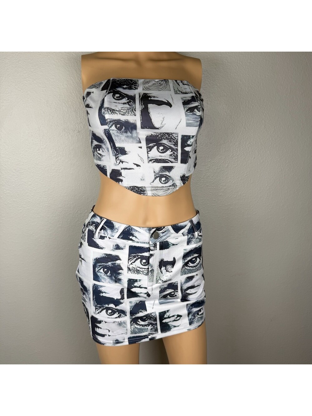 Fashion Nova 2 Pc Eye Print Tube Top Mini Skirt Set Women’s M Y2K Graphic